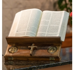 Suporte para Biblia São Bento Madeira